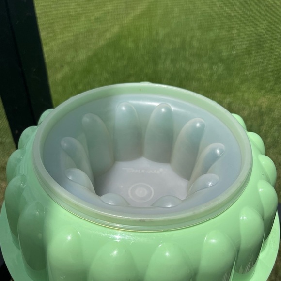 Tupperware Jello Ice Cream Fluted Mold VTG - Picture 5 of 7